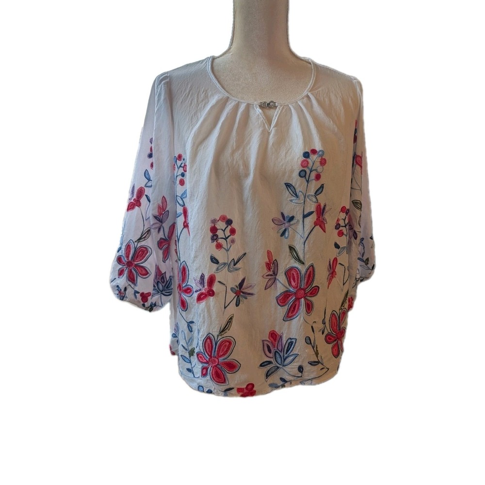 Kindred Women's Blouse Size PXL White With Floral Embroidery Travel Cruising